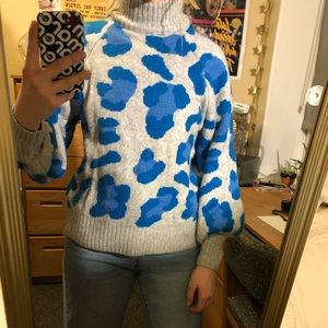 H&M Cheetah Turtleneck